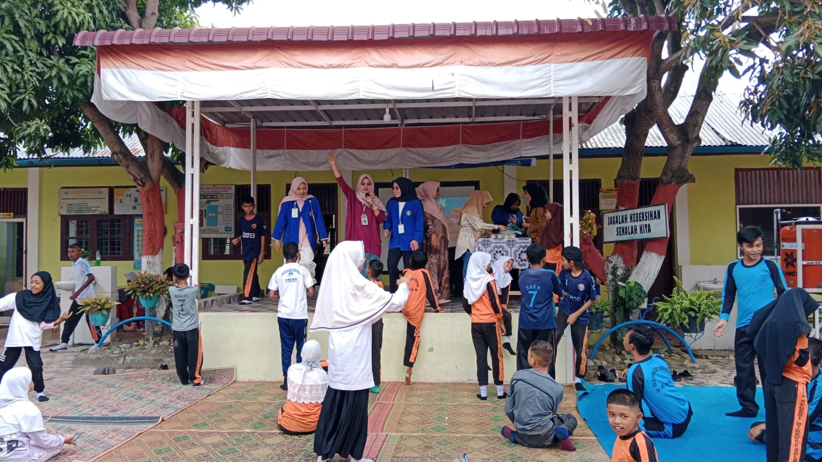 Tingkatkan Kualitas Hidup Anak Berkebutuhan Khusus, Mahasiswa UMMAH Gelar Pengabdian Masyarakat di SLB Negeri 1 Bireuen