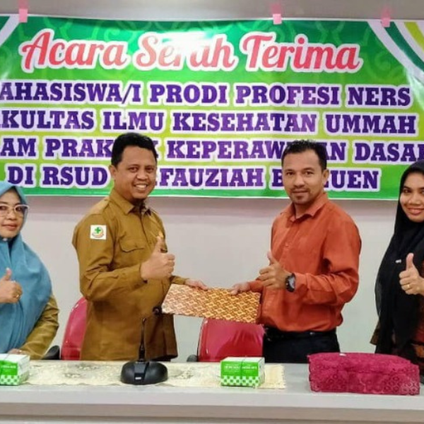 Serah terima mahasiswa Fakultas Ilmu Kesehatan Universitas Muhammadiyah Mahakarya Aceh