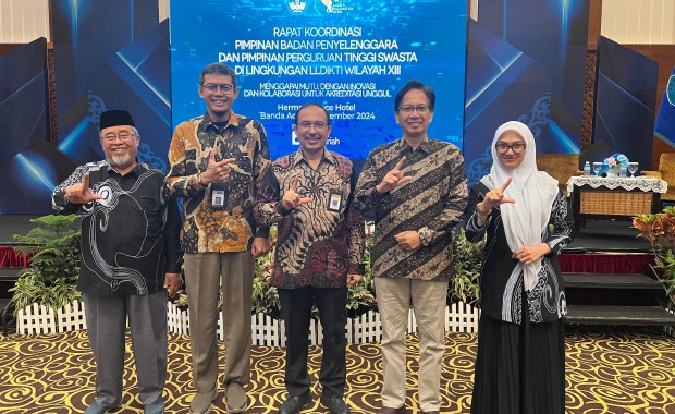 Rektor dan Wakil Rektor I UMMAH Ikuti Rapat Koordinasi Pimpinan Perguruan Tinggi Swasta