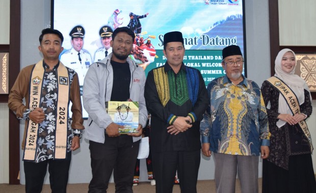 UMMAH Selenggarakan English Summer Camp Internasional, Libatkan 19 Pelajar Thailand