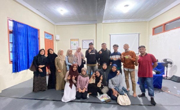 Hima PPKn UMMAH Gelar Nobar Film G30S/PKI