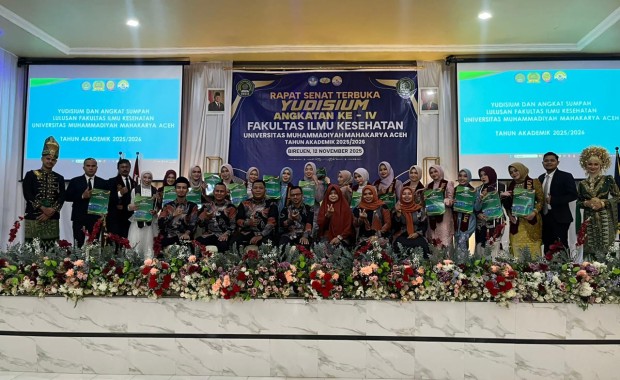 Fakultas Ilmu Kesehatan UMMAH Luluskan 33 Mahasiswa pada Yudisium Angkatan IV