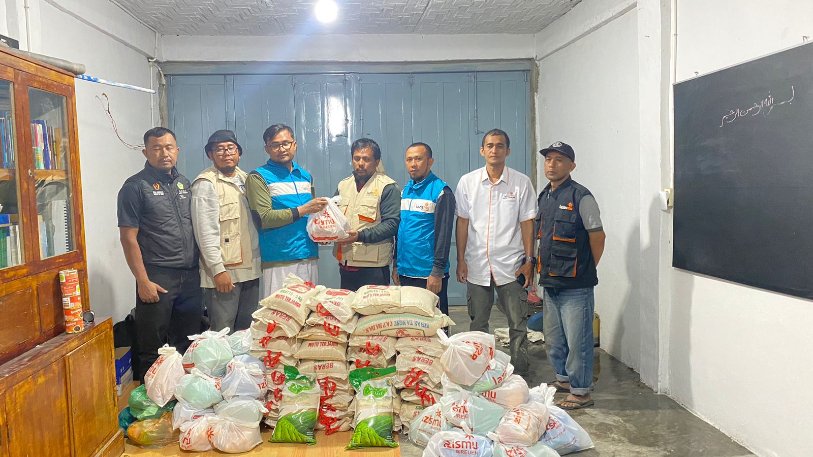 UMMAH Kolaborasi dengan Lazismu Salurkan Donasi Kemanusiaan ke Aceh Tengah