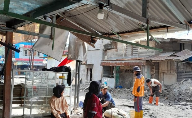 Mahasiswa Ilmu Komunikasi UMMAH Terlibat Aktif dalam Aksi Kemanusiaan Pramuka Peduli di Bener Meriah