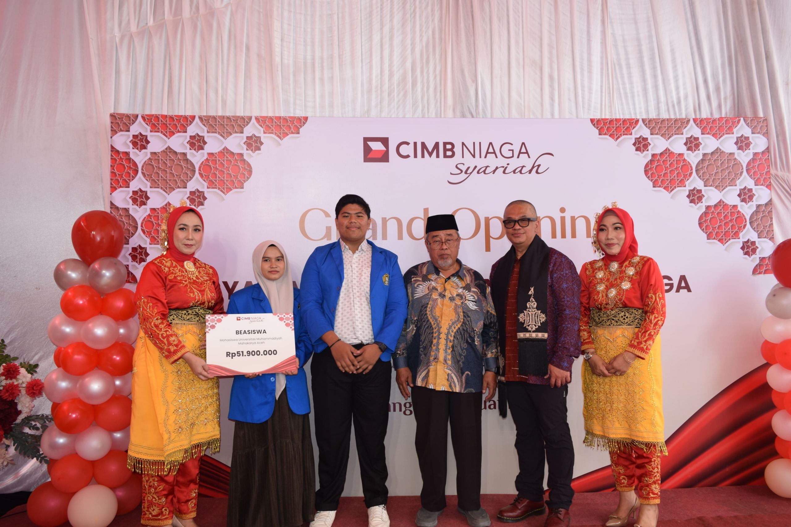 UMMAH Perkuat Kerja Sama dengan CIMB Niaga, Mahasiswa Tahfidz dan Berprestasi Terima Beasiswa
