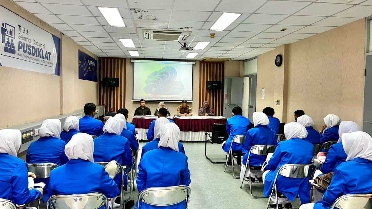 23 Mahasiswa D3 Keperawatan UMMAH Jalani Praktik Klinik di RSUDZA Banda Aceh